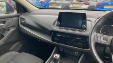 Nissan Qashqai 1.3 DiG-T MH Acenta Premium 5dr Petrol Hatchback